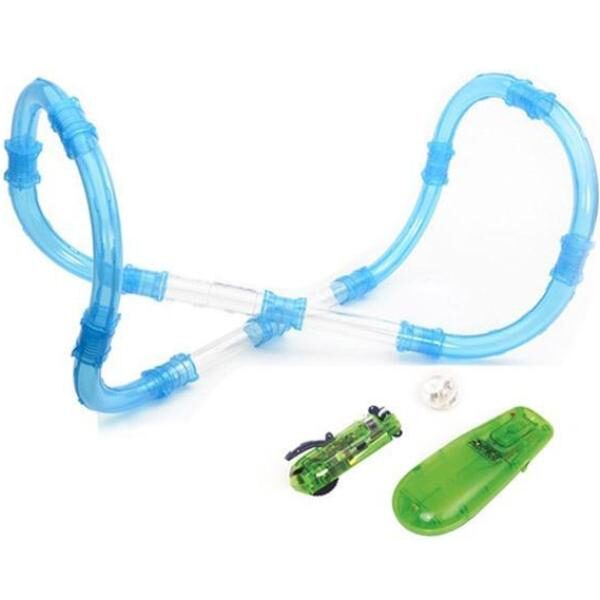 Αγωνιστικό αυτοκίνητο σε σωλήνα με τηλεχειριστήριο