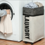 Υφασμάτινο καλάθι για άπλυτα με ροδάκια μπεζ OEM