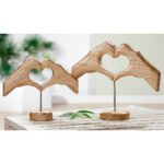 Διακοσμητικό ArteLibre Χέρια Σχηματίζουν Καρδιά Σε Βάση Φυσικό Ξύλο 7.5x30x25cm - Image 2